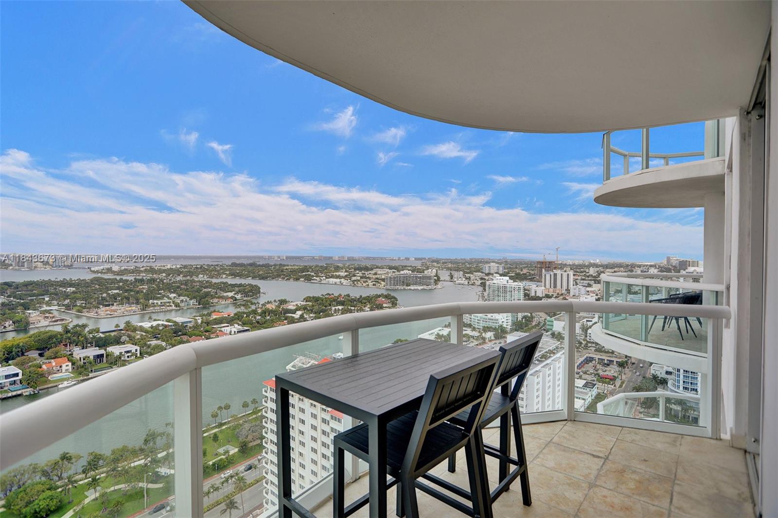 6365 Collins Ave # 3208