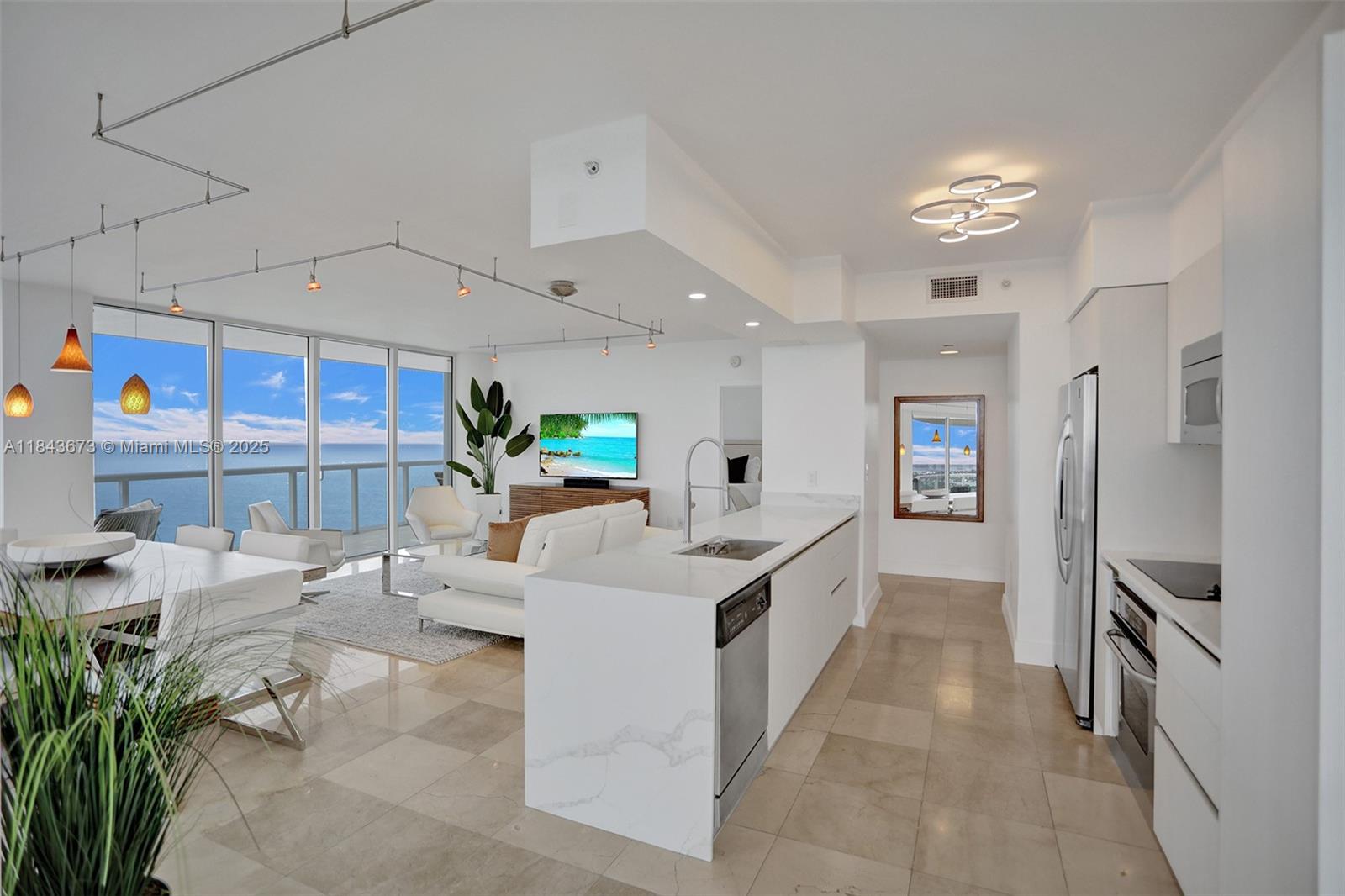 6365 Collins Ave # 3208