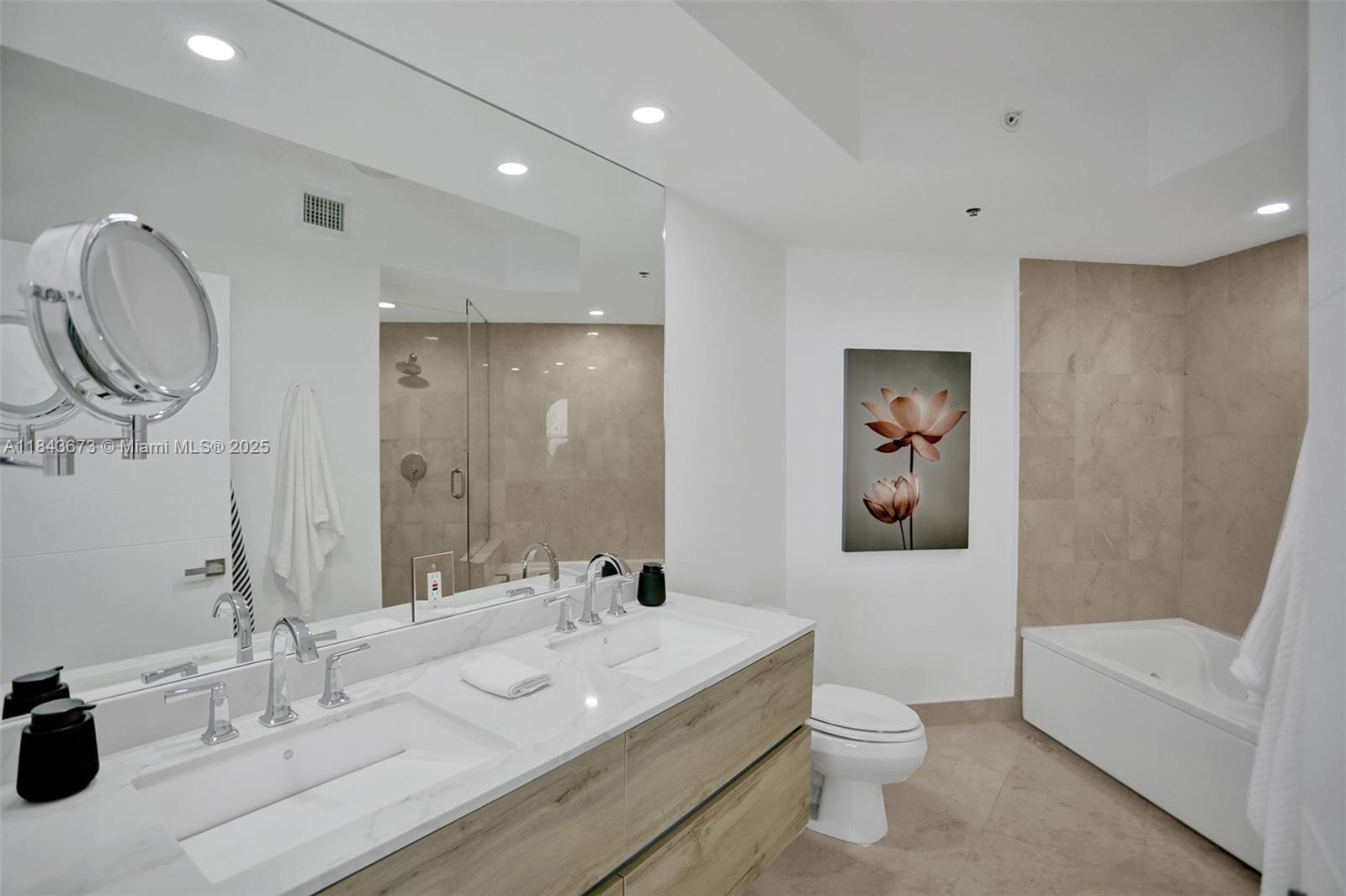 6365 Collins Ave # 3208