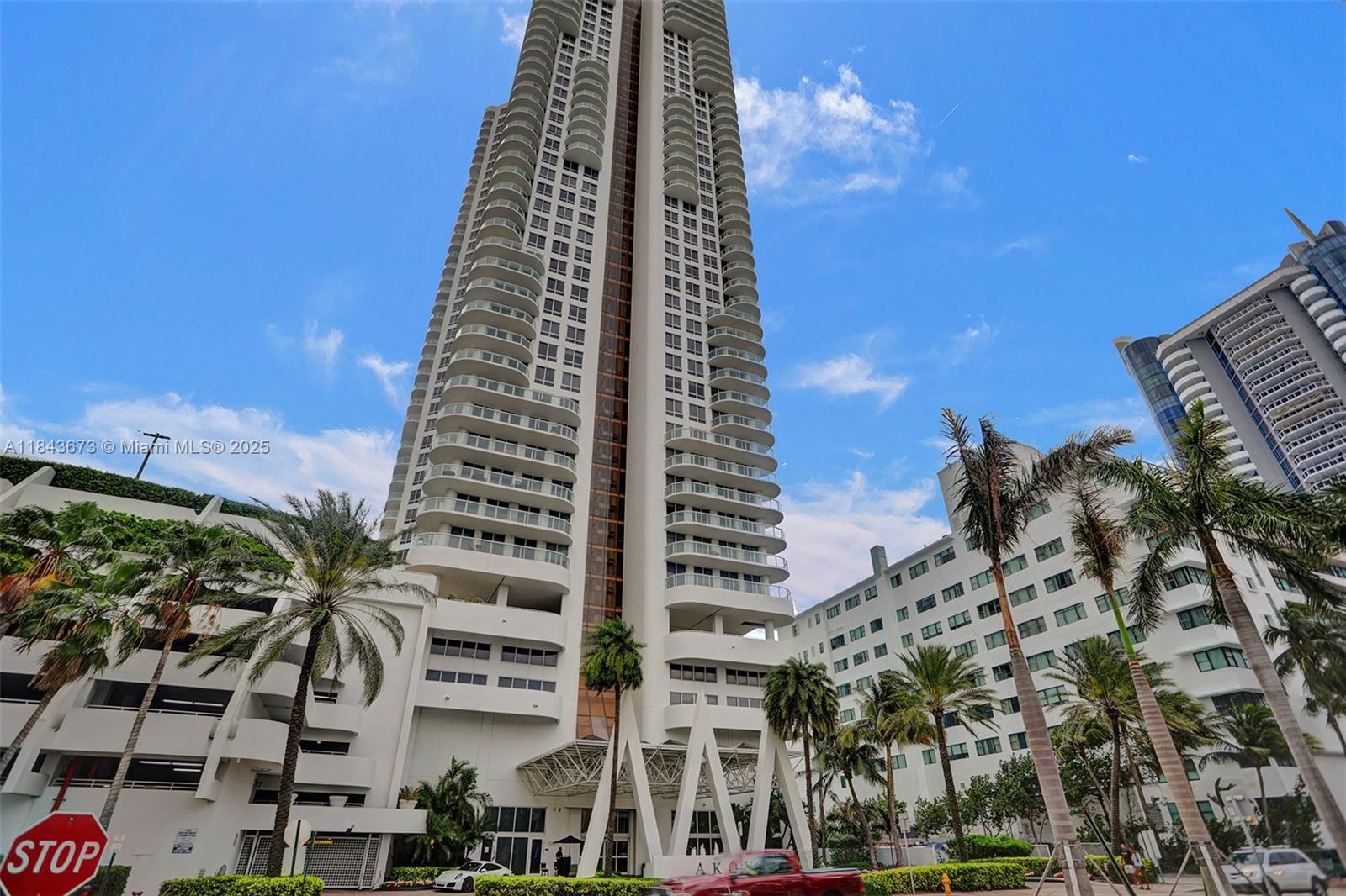 6365 Collins Ave # 3208