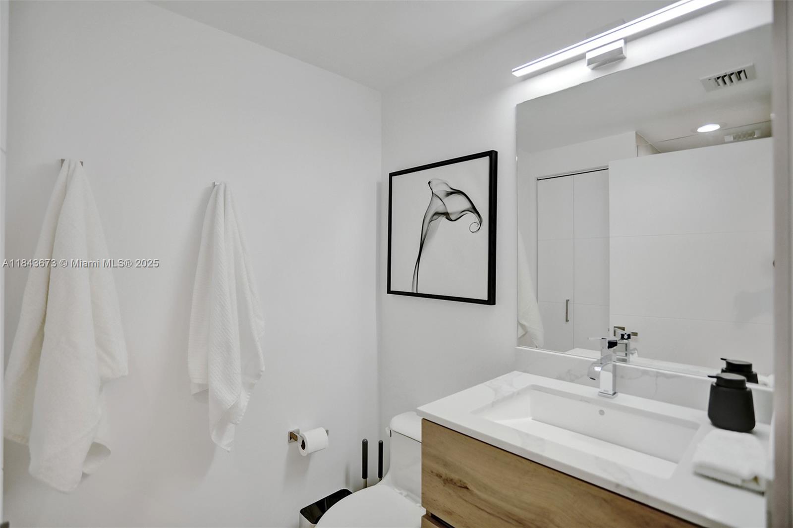 6365 Collins Ave # 3208