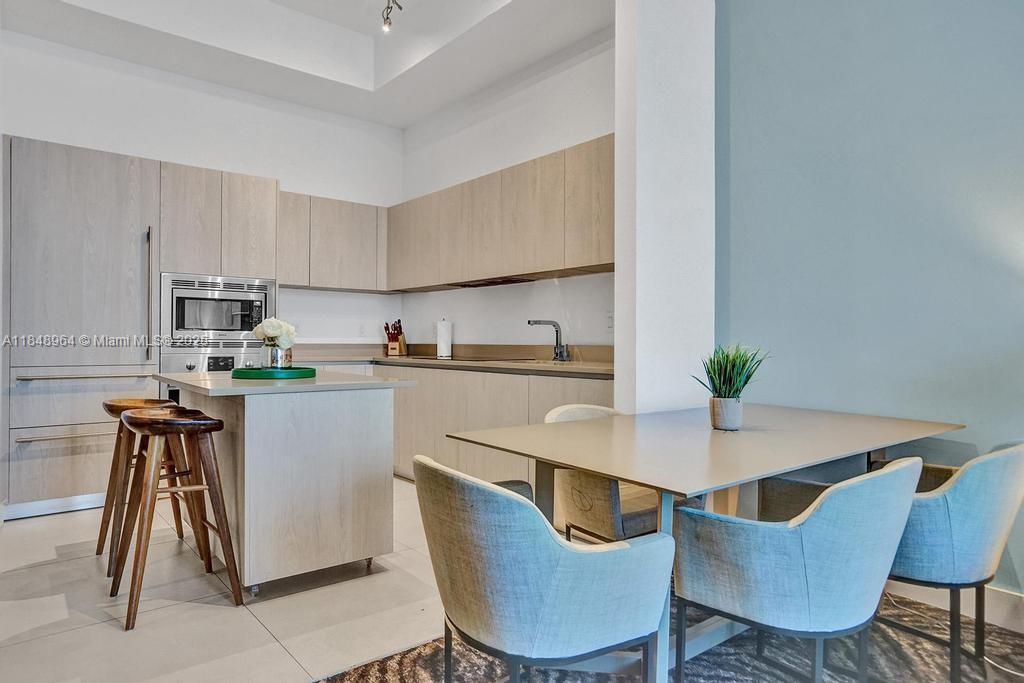 4111 S Ocean Drive # 304