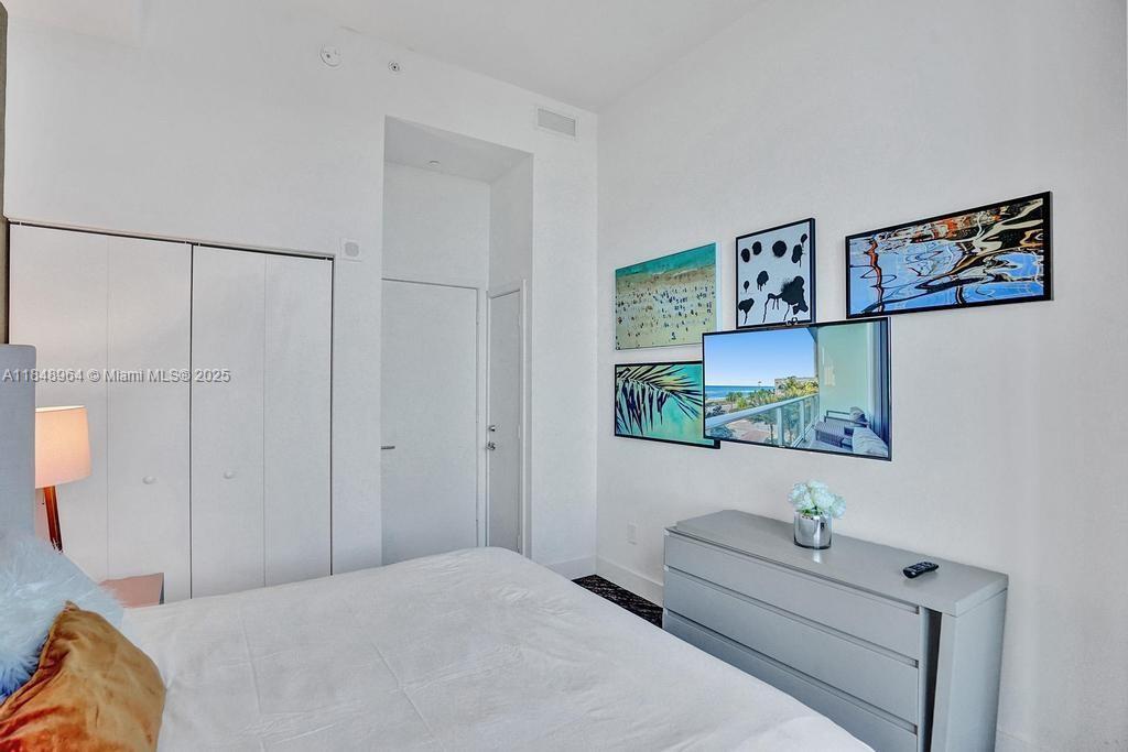 4111 S Ocean Drive # 304