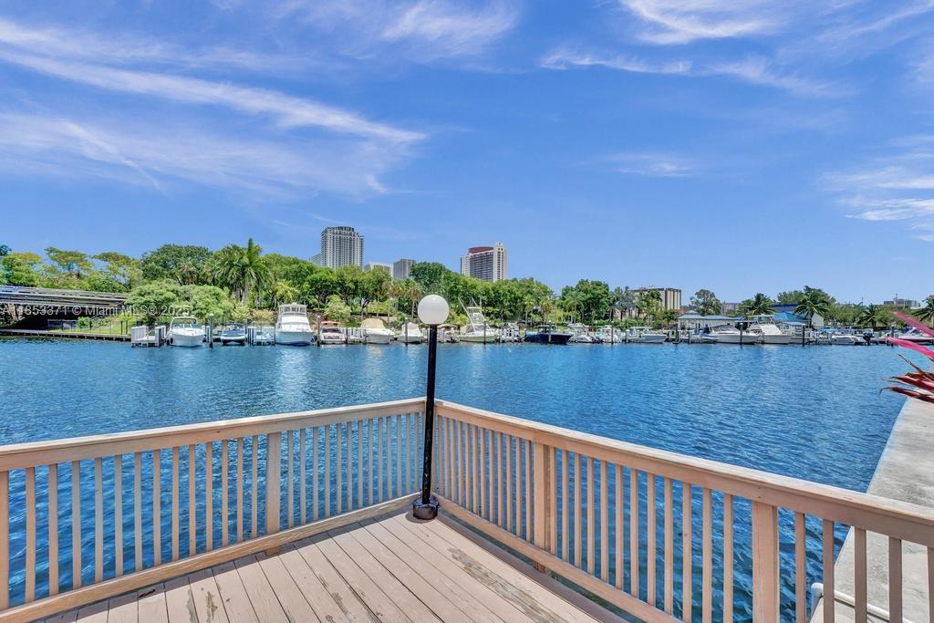 200 Diplomat Pkwy # 423