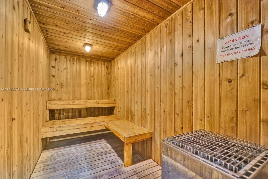 200 Diplomat Pkwy # 423