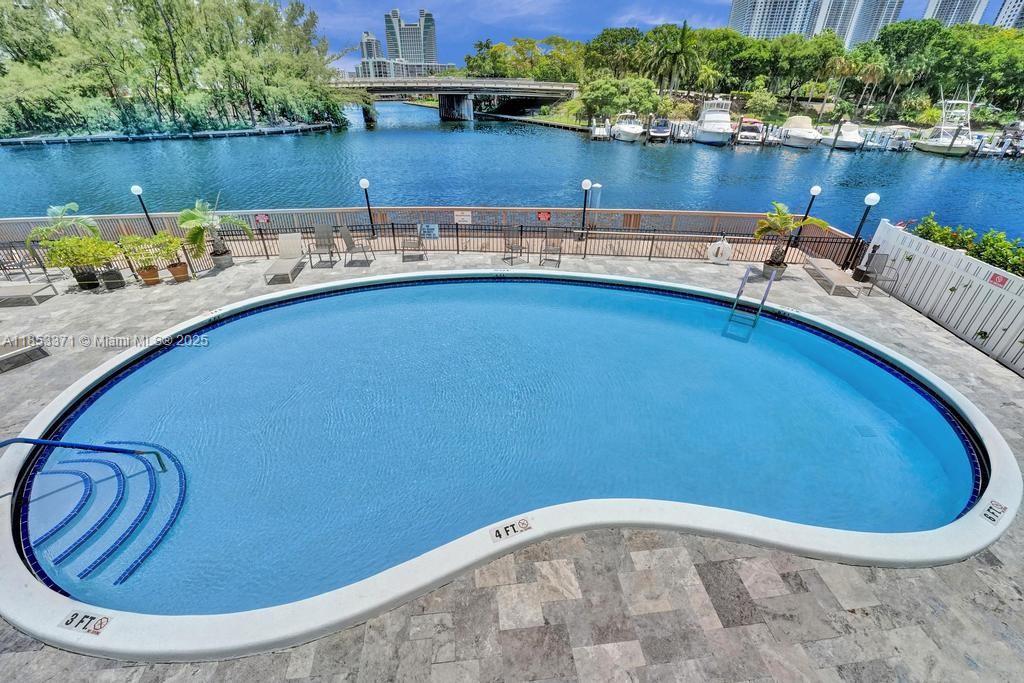 200 Diplomat Pkwy # 423