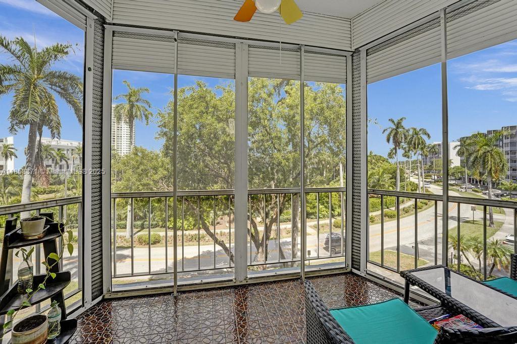 200 Diplomat Pkwy # 423