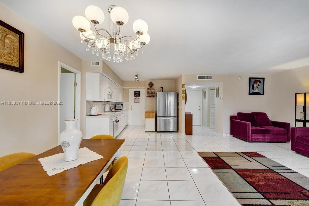 200 Diplomat Pkwy # 423