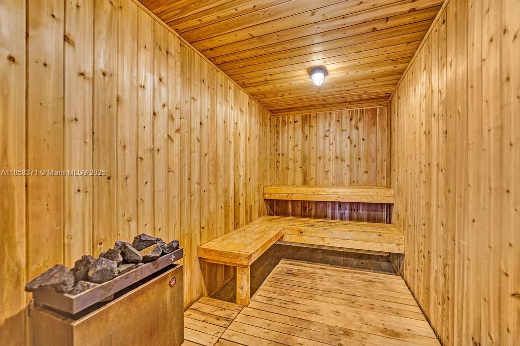 200 Diplomat Pkwy # 423