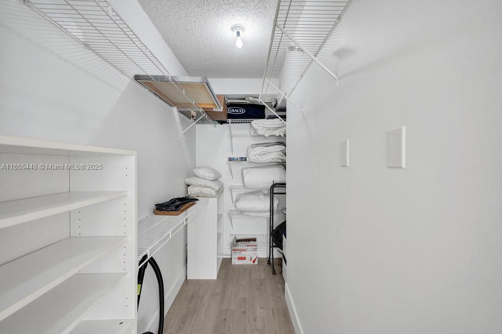 17100 N Bay Rd # 1511