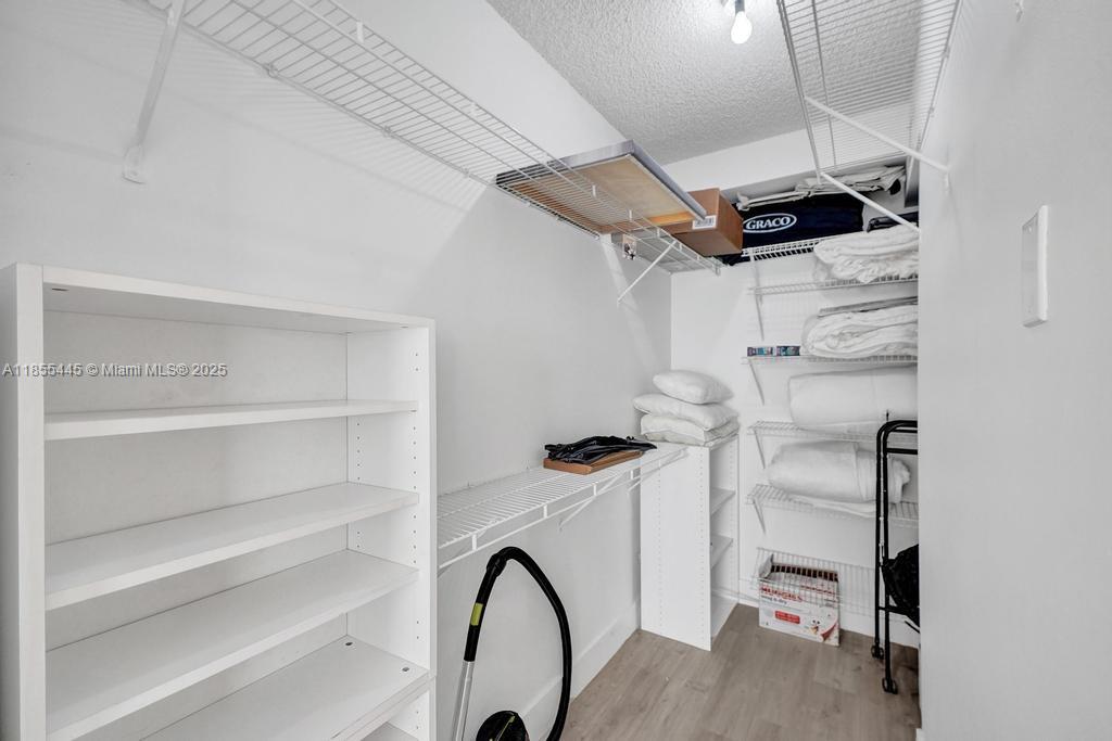 17100 N Bay Rd # 1511