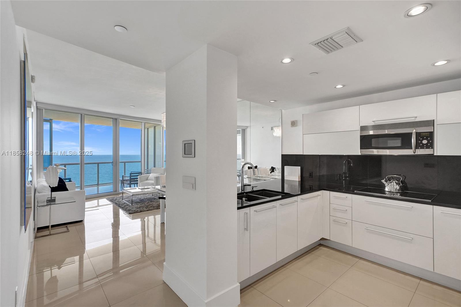 17121 Collins Ave # 2003