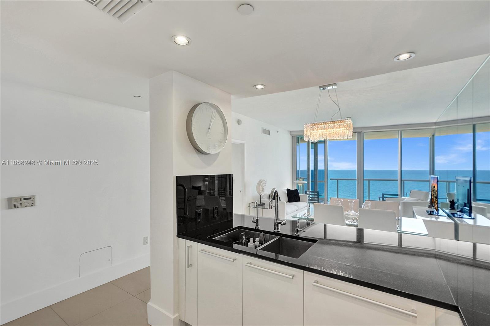 17121 Collins Ave # 2003
