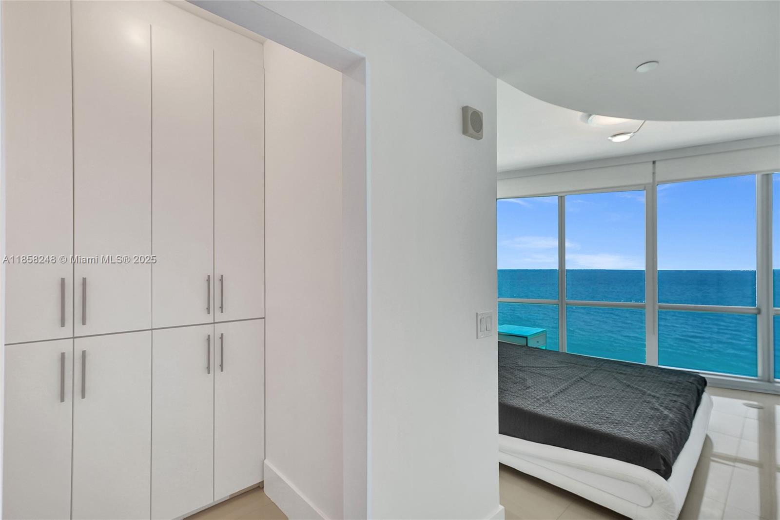 17121 Collins Ave # 2003