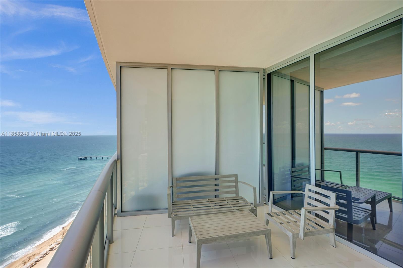 17121 Collins Ave # 2003
