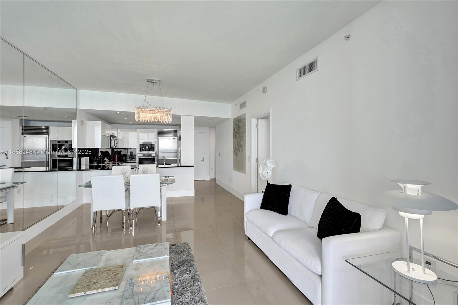 17121 Collins Ave # 2003
