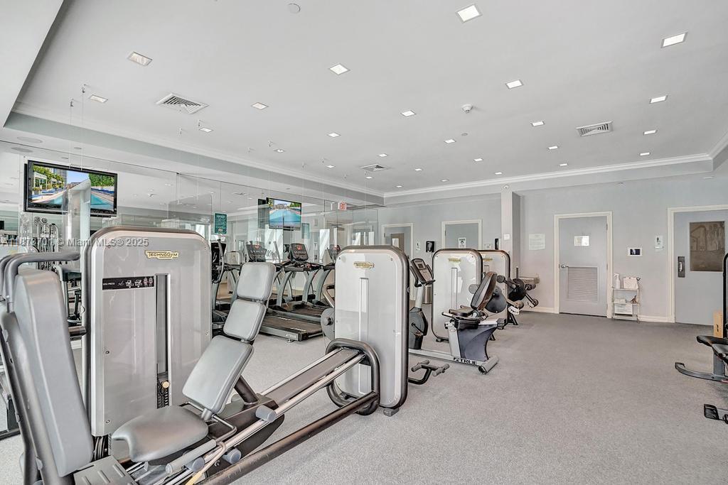 150 Sunny Isles Blvd # 1606 Unit: 1-1606