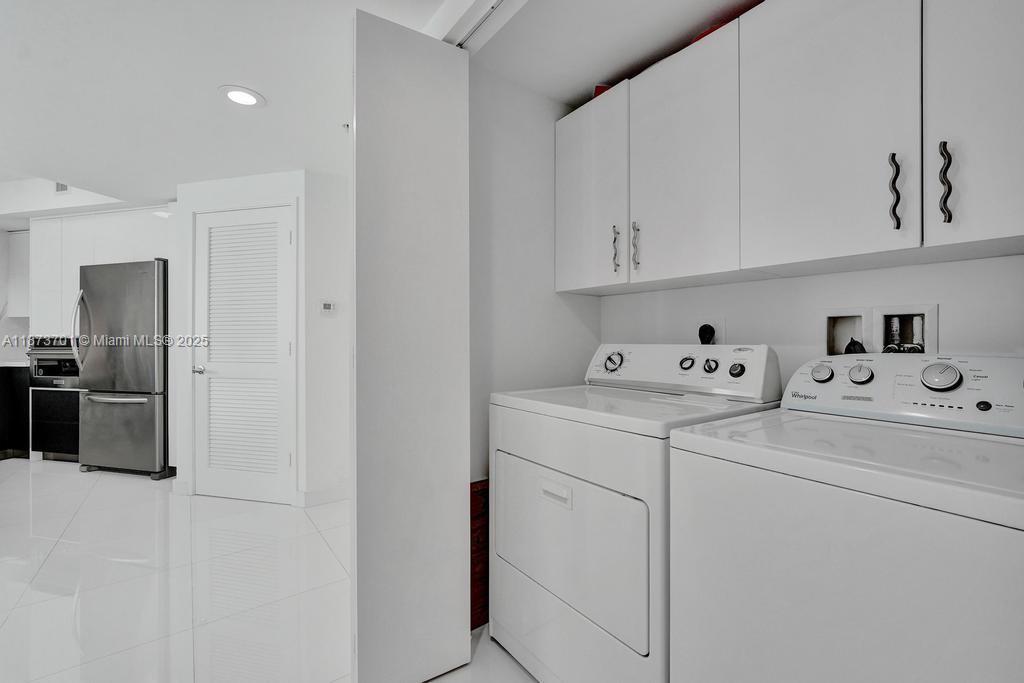 150 Sunny Isles Blvd # 1606 Unit: 1-1606