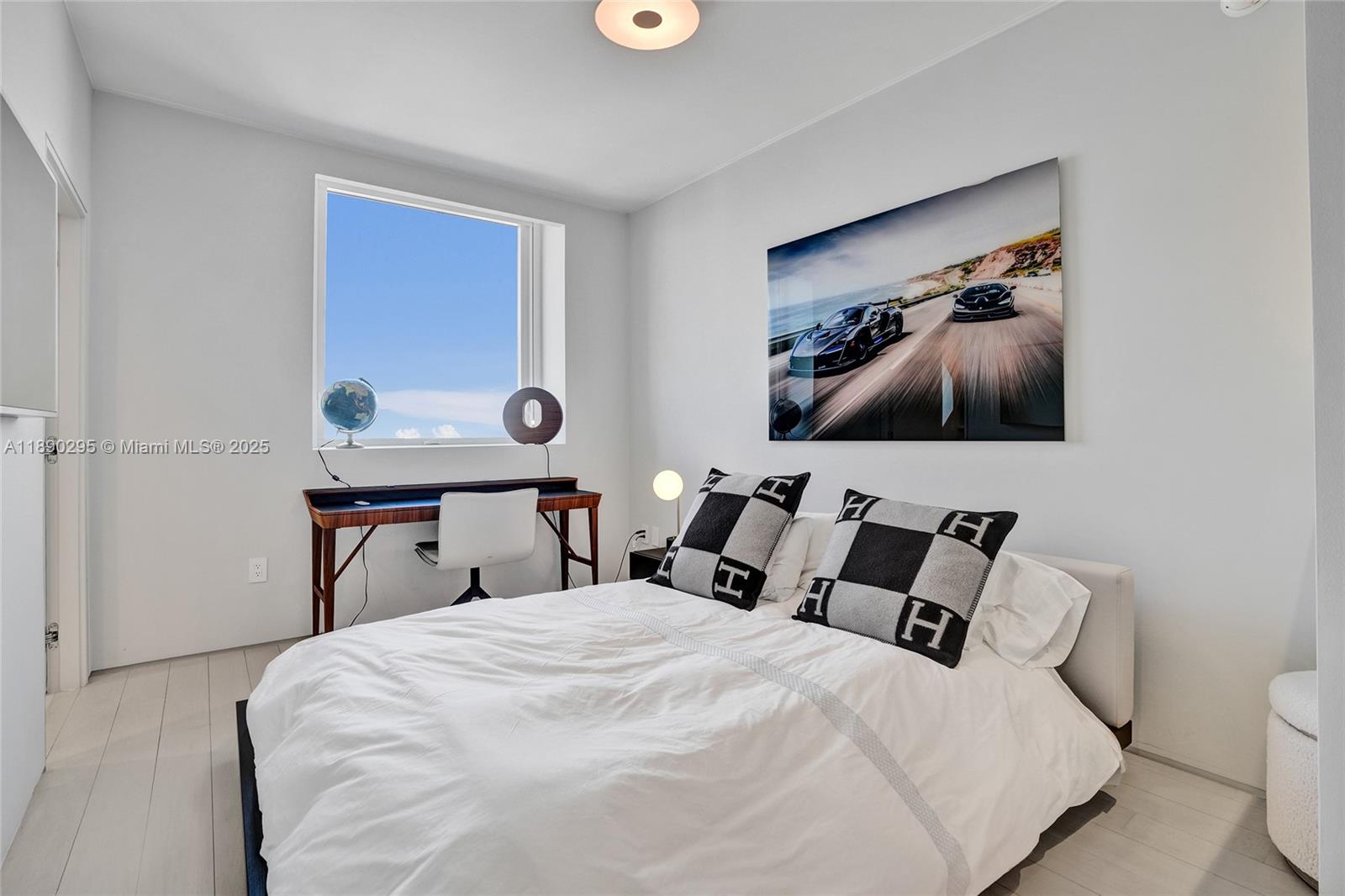 17875 Collins Ave # 3101