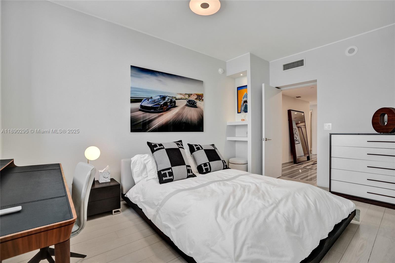 17875 Collins Ave # 3101