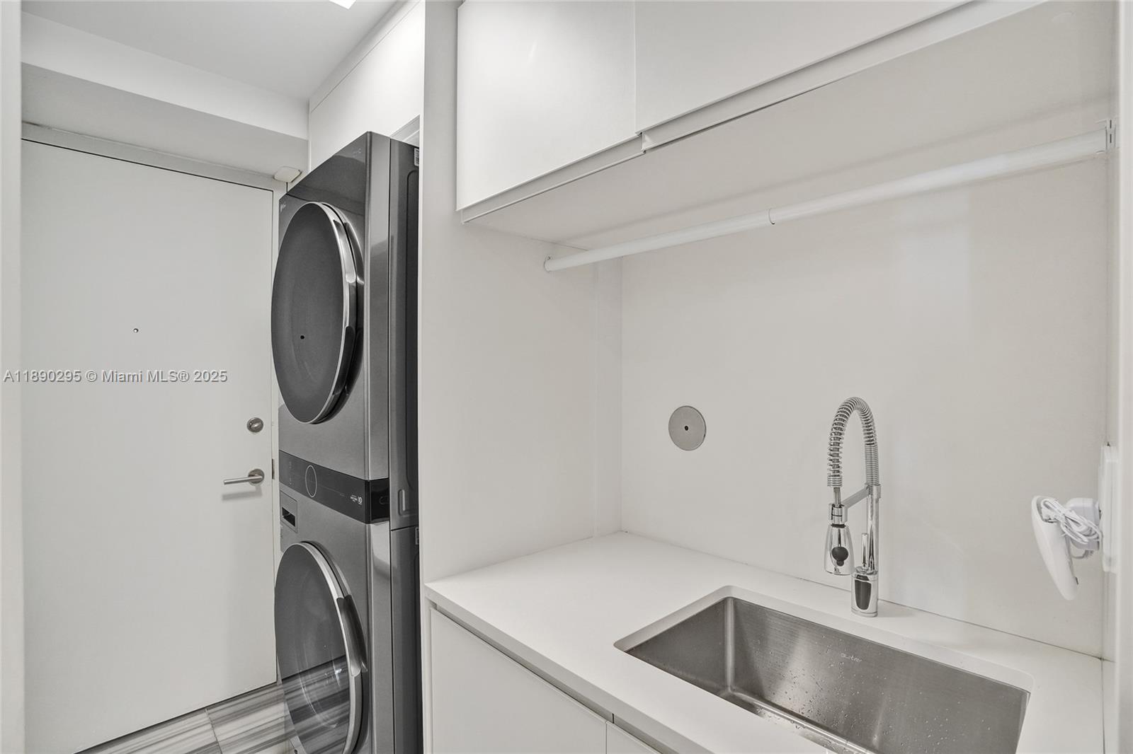 17875 Collins Ave # 3101