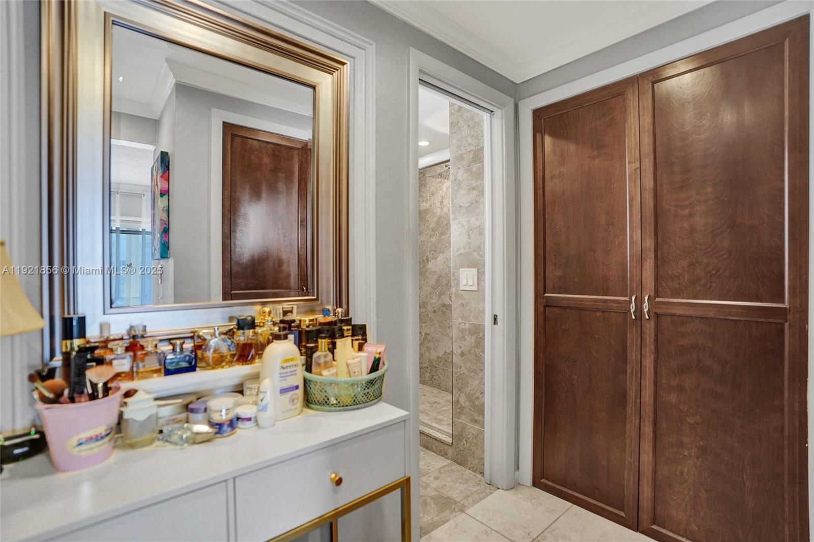 330 SE 2nd St # 404E