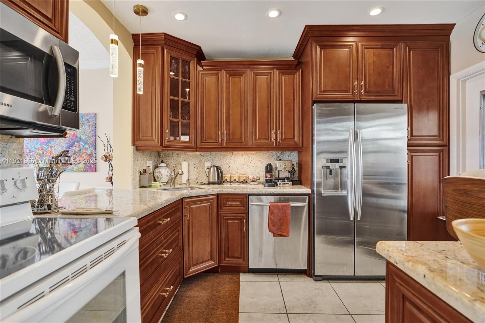 330 SE 2nd St # 404E