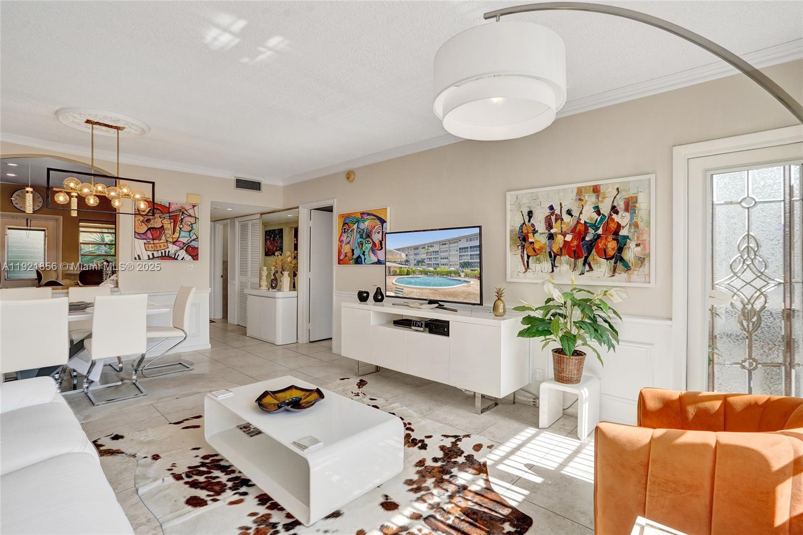 330 SE 2nd St # 404E