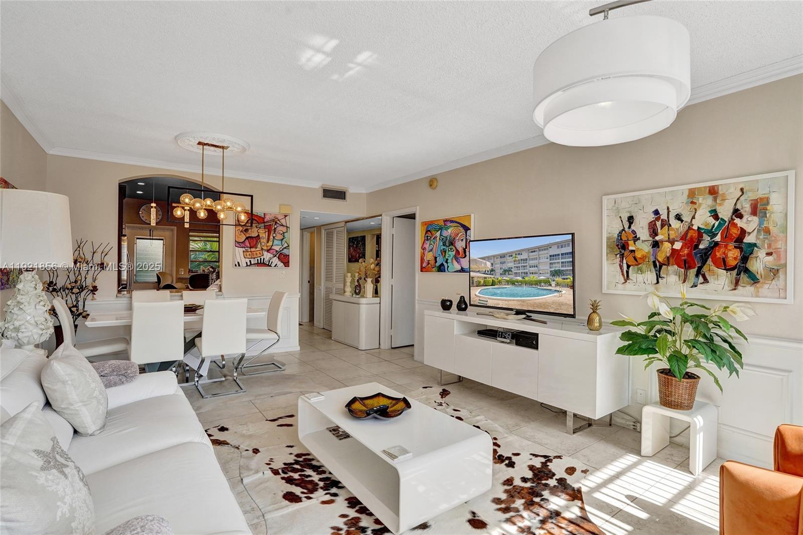 330 SE 2nd St # 404E