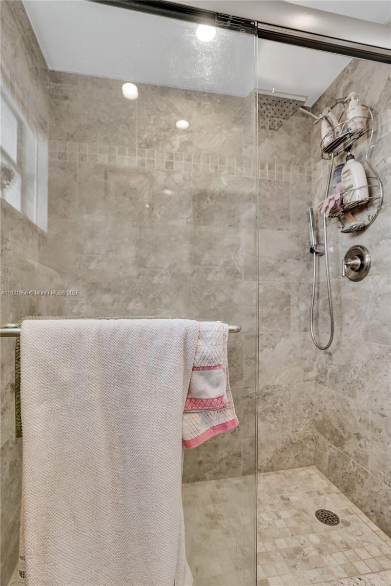 330 SE 2nd St # 404E