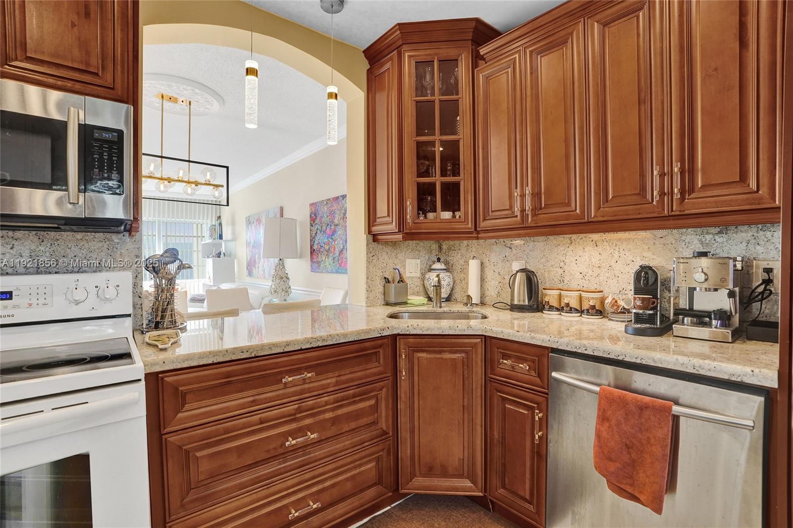 330 SE 2nd St # 404E