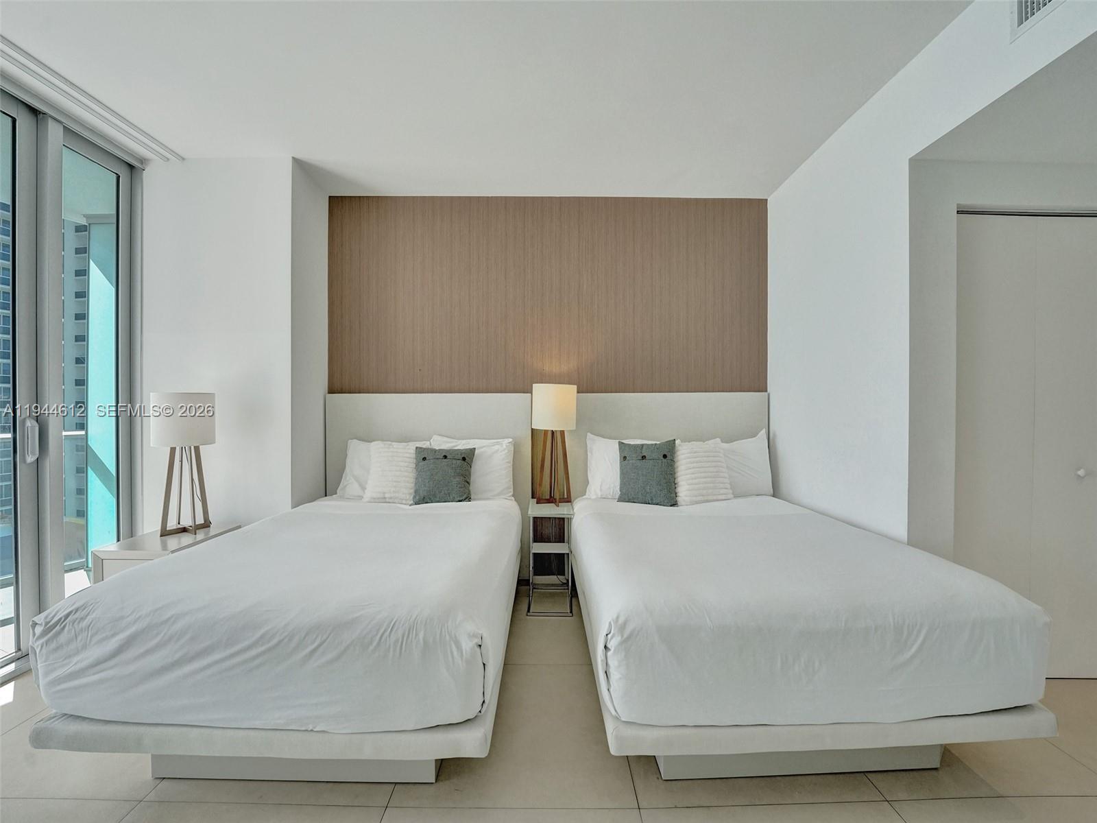 4111 S Ocean Dr # 1201