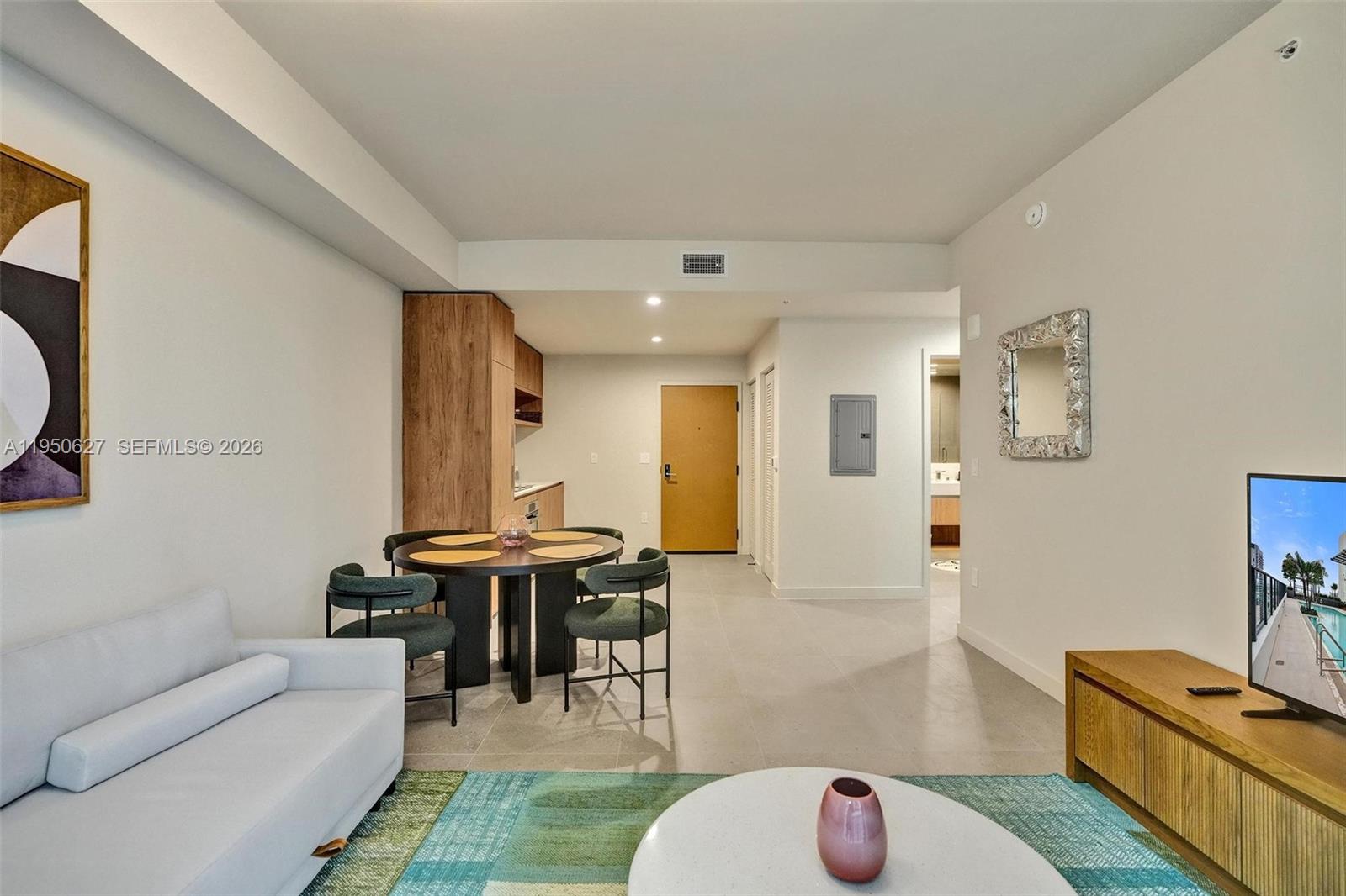 6 Street NE 11 # 712