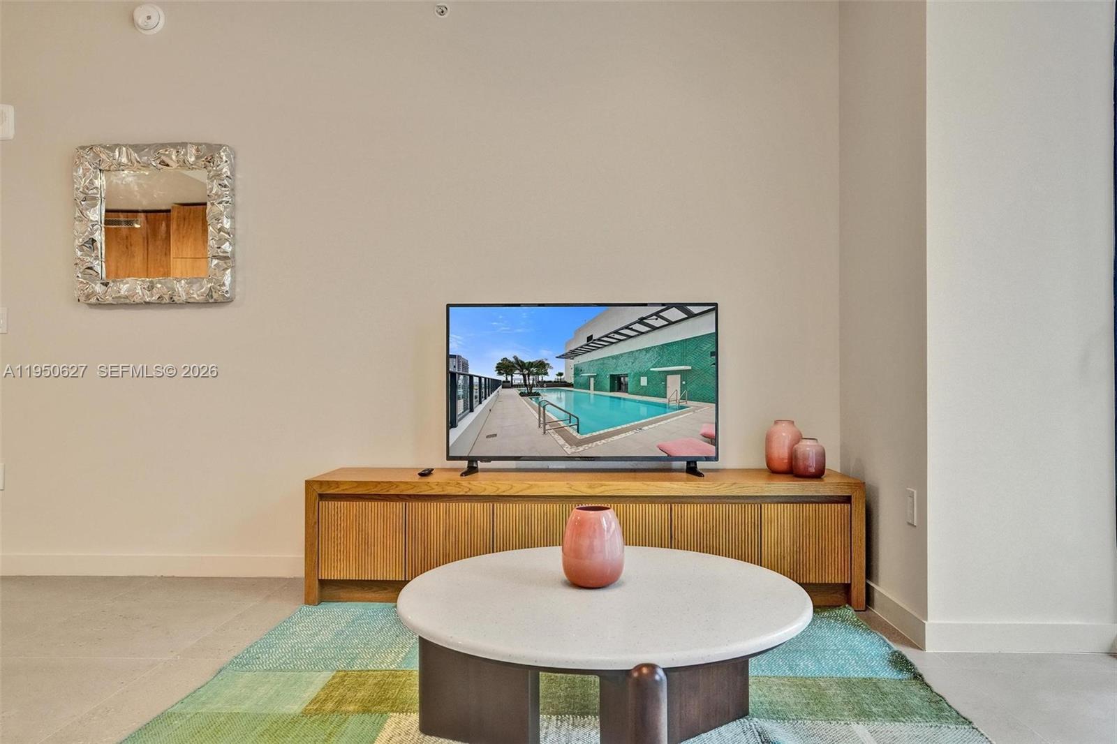 6 Street NE 11 # 712