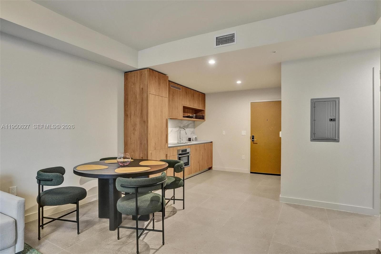 6 Street NE 11 # 712