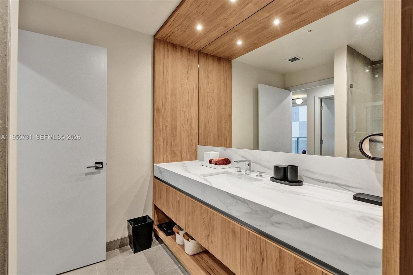 11 NE 6th Street # 1012