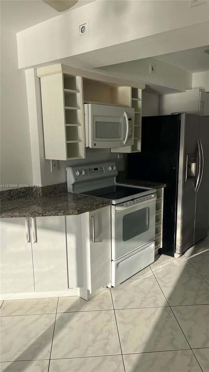 17500 N Bay Rd # S403