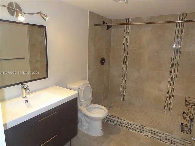 17500 N Bay Rd # S403