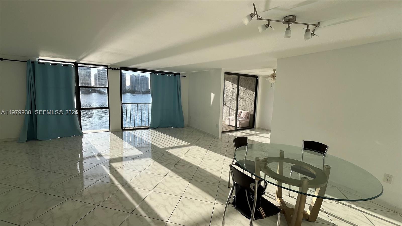 17500 N Bay Rd # S403