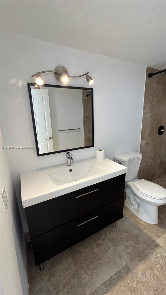 17500 N Bay Rd # S403