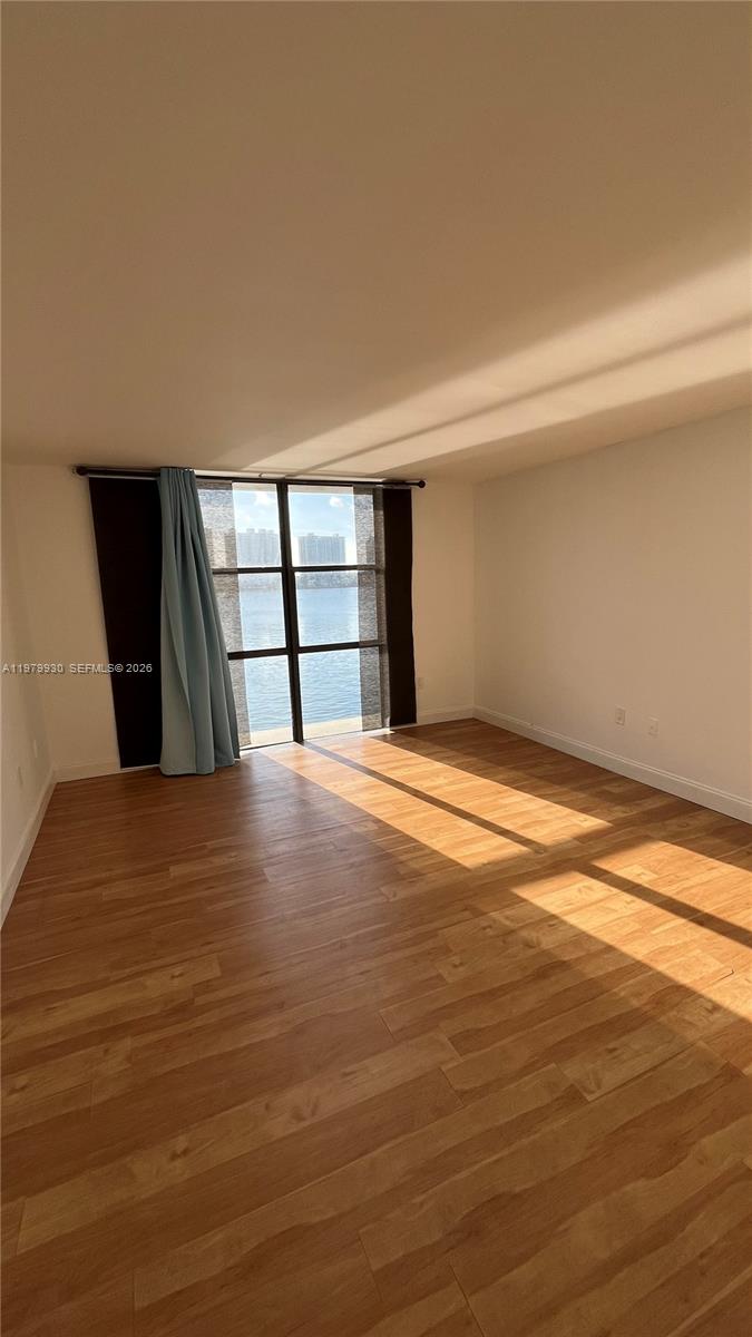 17500 N Bay Rd # S403