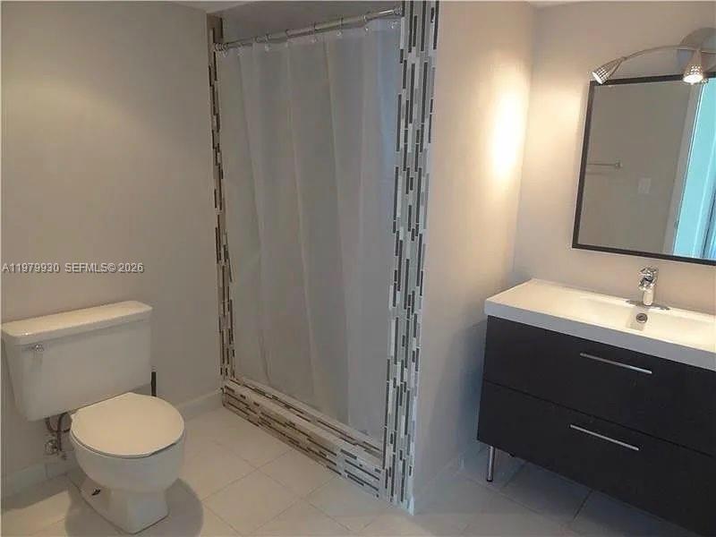 17500 N Bay Rd # S403