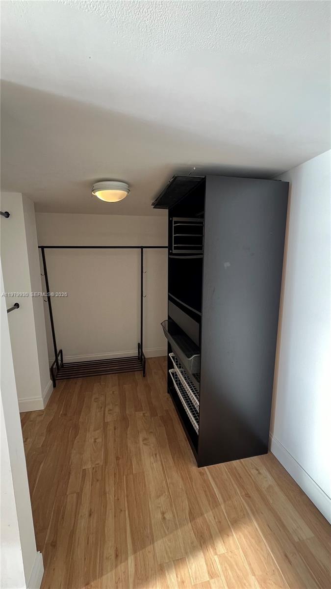 17500 N Bay Rd # S403