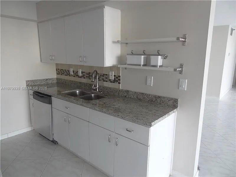 17500 N Bay Rd # S403