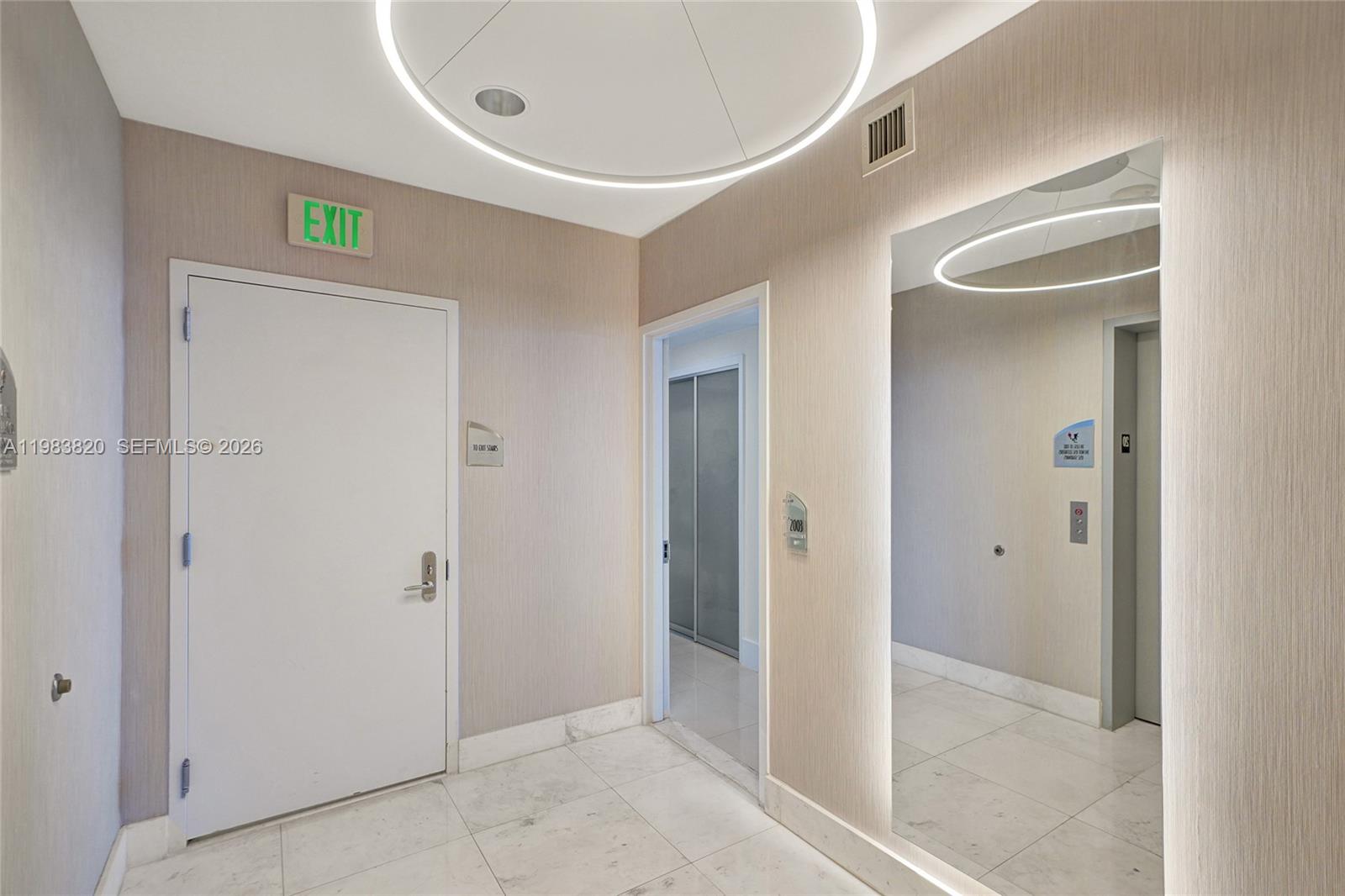 17121 Collins Ave # 2003