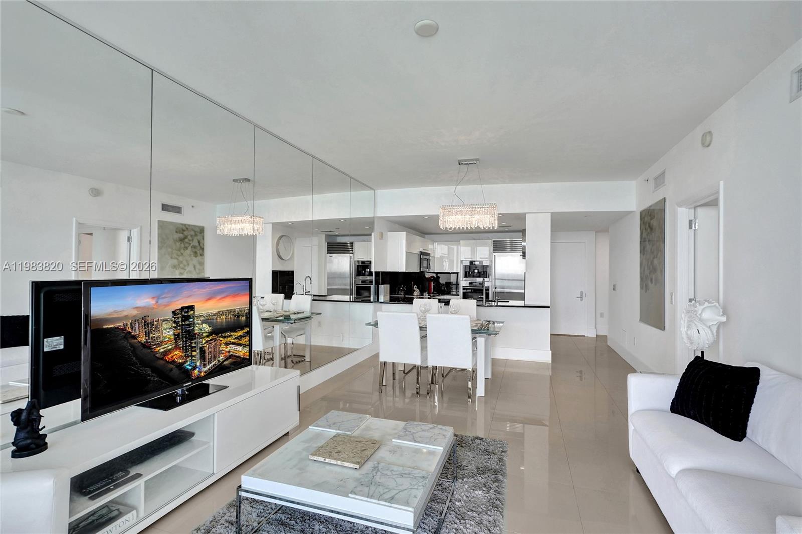 17121 Collins Ave # 2003