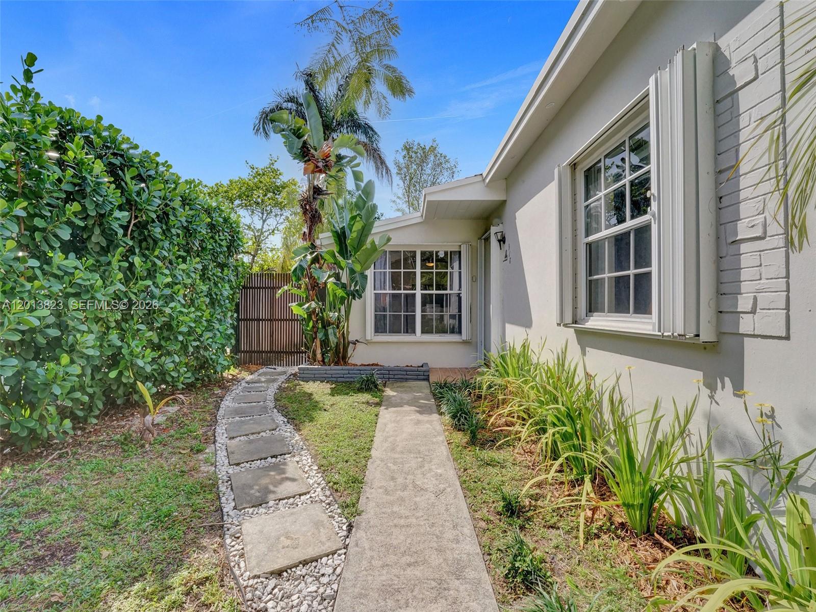 918 NE 4th Court
