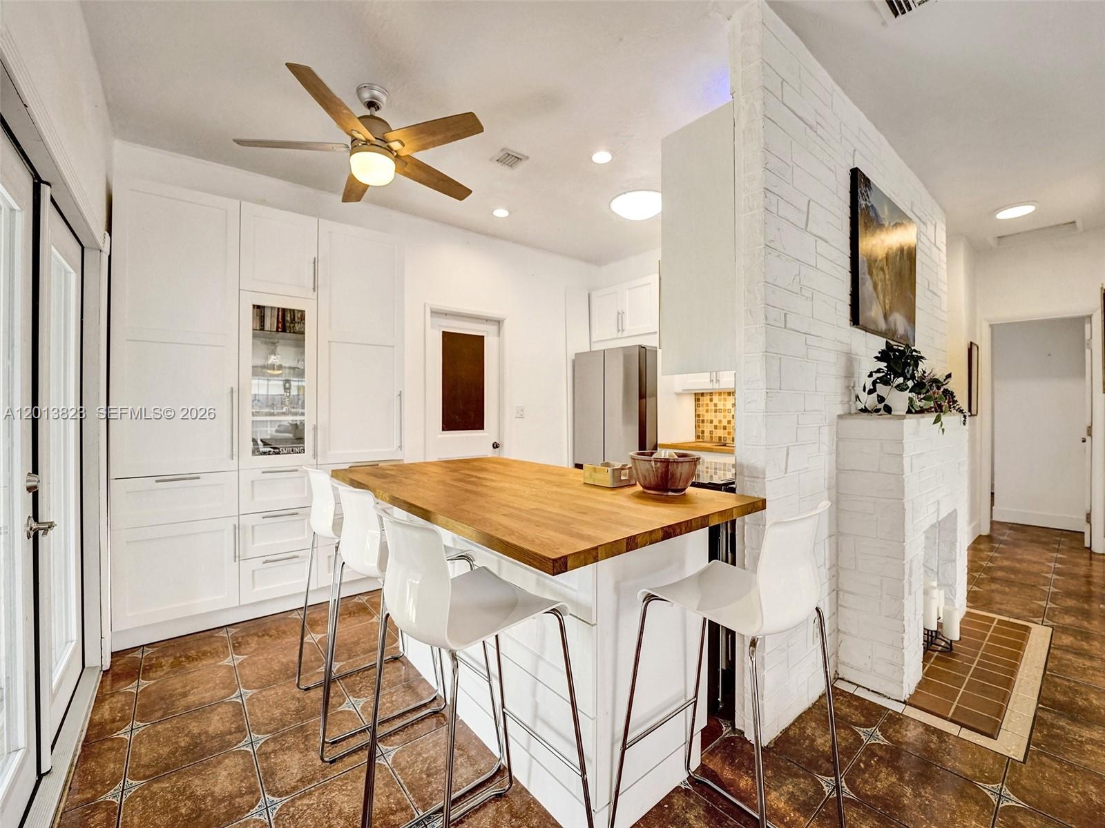 918 NE 4th Court