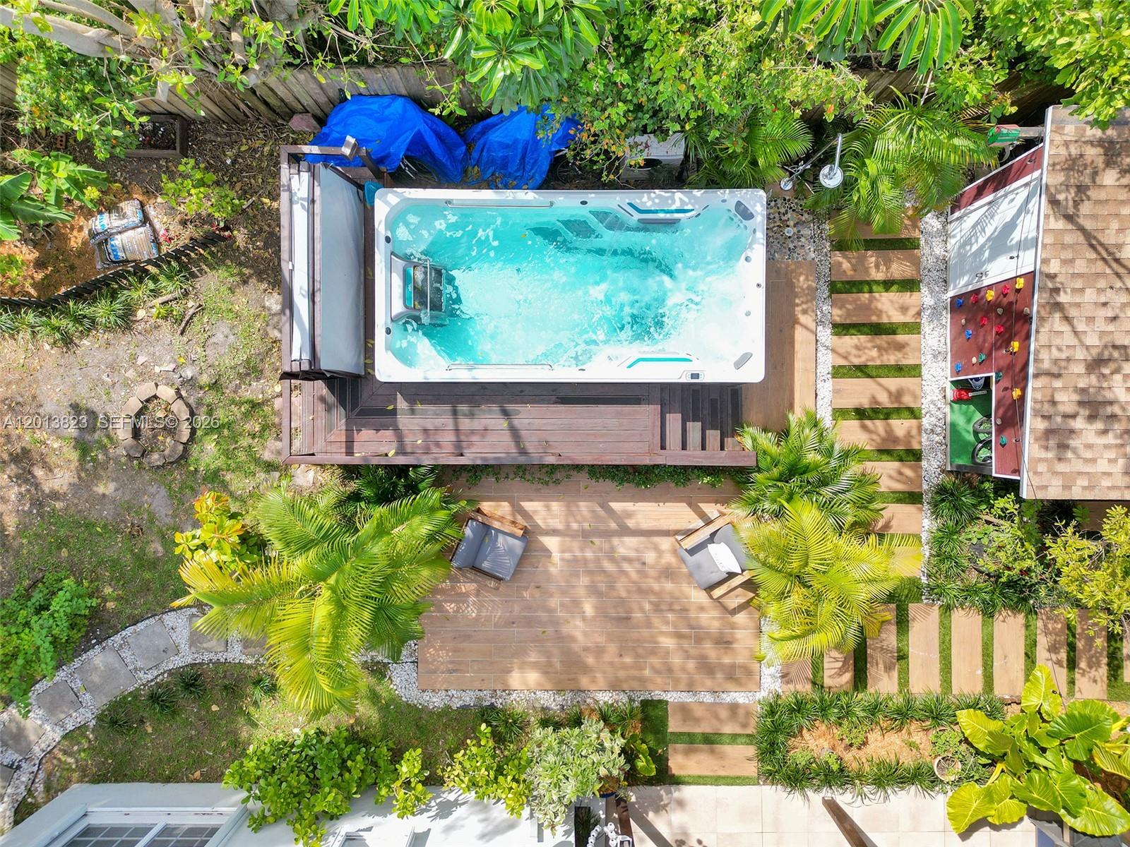 918 NE 4th Court