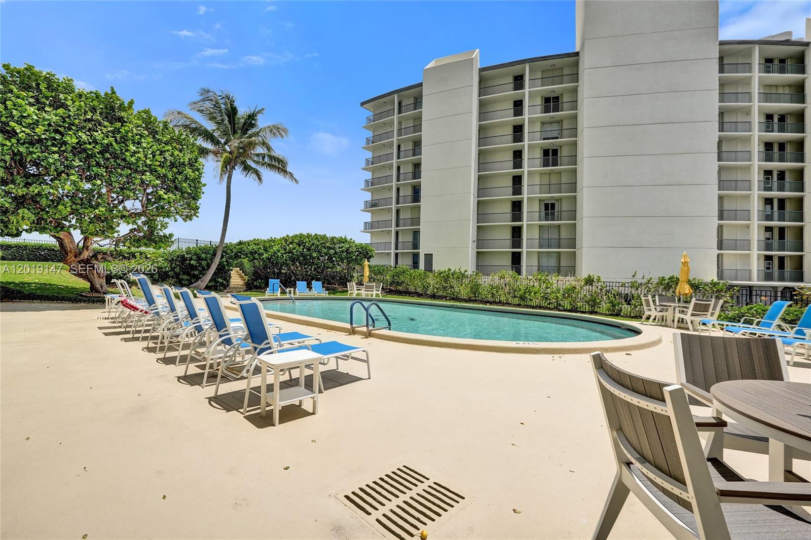 5420 N Ocean Dr # 2201